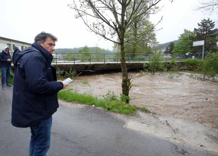 POPLAVE CERKNICA 02 FOTO LJUBO VUKELIČ